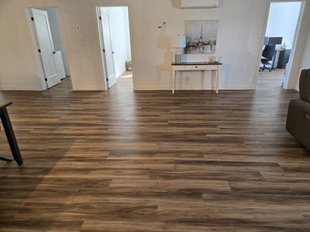 85-2 rue Principale Sud, Windsor Très grand 5½ neuf libre en Décembre - Photo 3