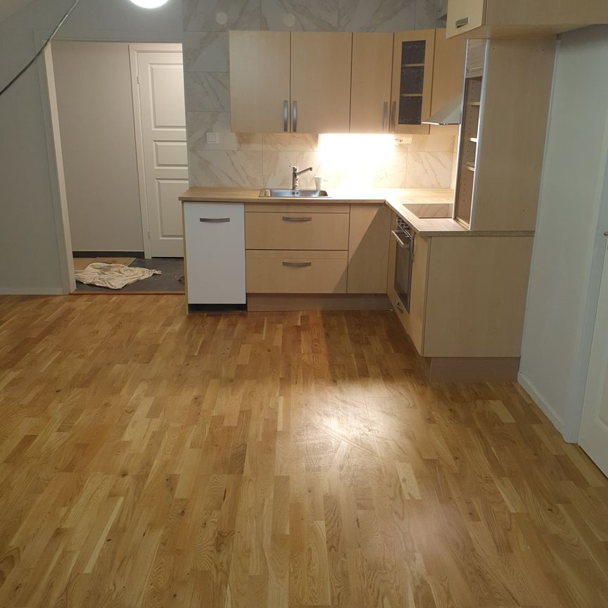 Nordkroksvägen, Vargön - Photo 1