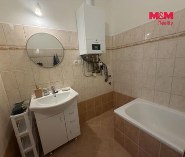 Pronájem bytu 1+1 56 m² - Photo 1