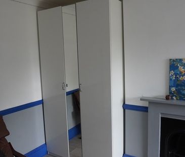 Room in a Shared Flat, Woodside Green, SE25 - Photo 1