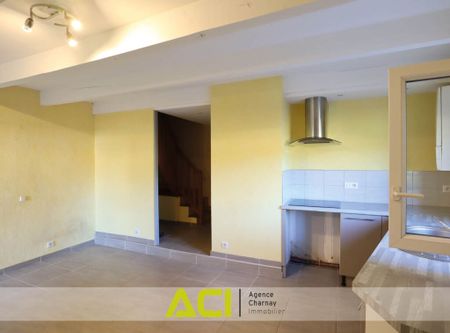 PRISSE PETITE MAISON DE VILLAGE AVEC COUR FERMEE - Photo 4