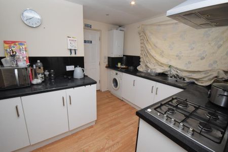 4 bedroom house to rent - Photo 4