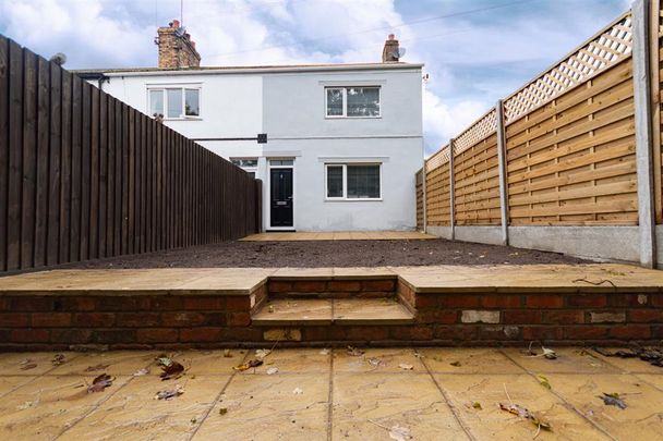 3 bedroom house - Photo 1