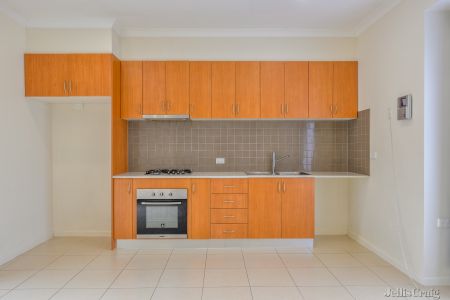 1/134 Alexander Avenue, Thomastown - Photo 2