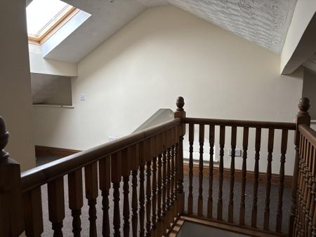 3 bedroom terraced house to rent - Photo 5