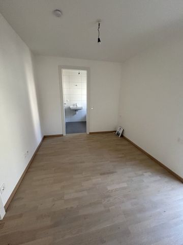 ERSTBEZUG - 2 Zimmer Gartenwohnung inkl. 2 Garagenplätze - Foto 4
