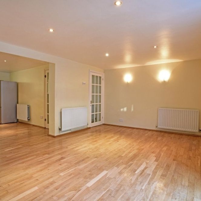 2 bedroom terraced house to rent - Photo 1