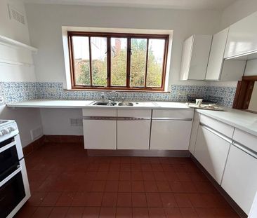 2 bedroom cottage to rent - Photo 1