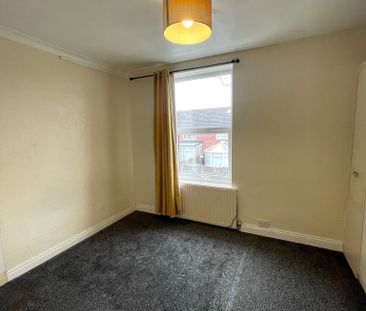 Westlock Avenue, Harehills, LS9 7JT - Photo 2