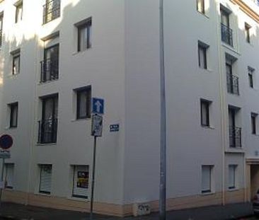 Location Appartement 2 pièces 50m² LA ROCHE SUR YON 85000 - Photo 5