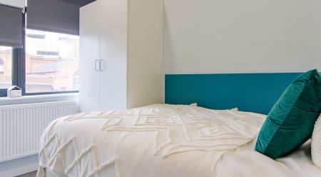 Premium Ensuite - Photo 3