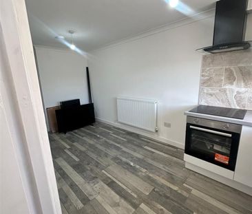 1 Bedroom House - Detached To Let - Photo 2