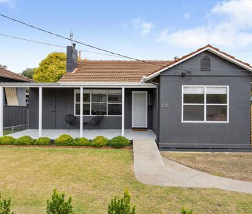 Beautifully Renovated 3 Bedroom Home - Photo 2