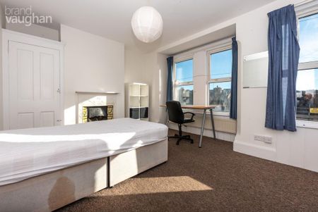 5 bedroom terraced house to rent - Photo 2