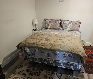 3148 THE COLLEGE WAY - Photo 4