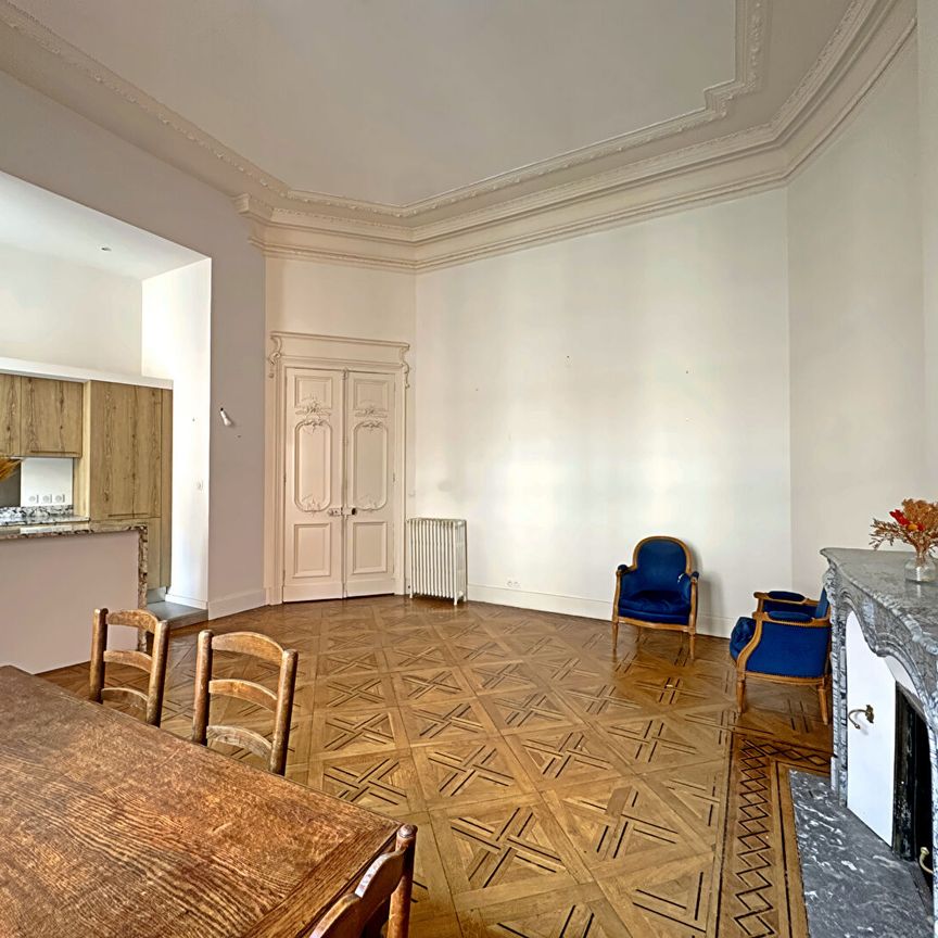 TOULOUSE - Saint-Etienne TOULOUSE - Spacieux T3 de 125.30 m² avec balcon et ascenseur, - Photo 1