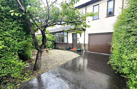 Whinney Lane, Blackburn - Photo 2