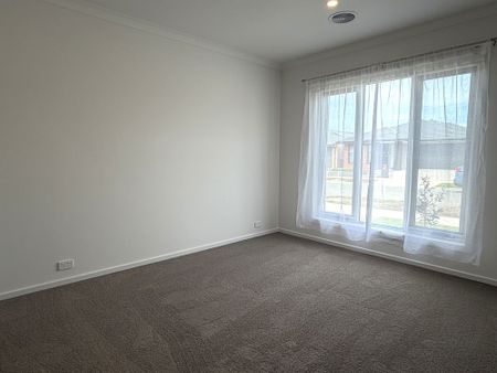 FOUR BEDROOM, TWO LIVING, BRAND NEW FAMILY HOME WITH BONUS SIDE STORAGE - Photo 3