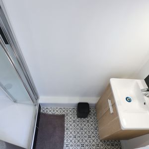 SALORGES Roommate 4 Bedrooms at Nantes - Photo 3