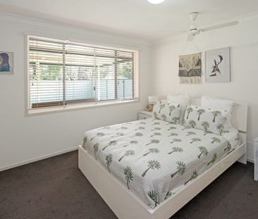 Beautifully Renovated Villa – Packed with Features! - Photo 5