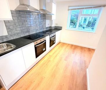 5 bedroom house of multiple occupation to rent - Photo 4