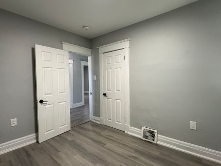 For Lease - 27 Water Street Unit# unit B, St. Catharines, Ontario - Photo 3