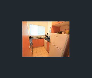 Air Conditioned, One Bedroom Apartment in Secure Block - Photo 4