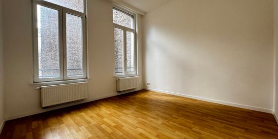 Appartement te huur in Brussel voor € 980 met 1 slaapkamer - Foto 3
