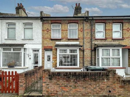 Churchill Road, Gravesend, DA11 - Photo 2