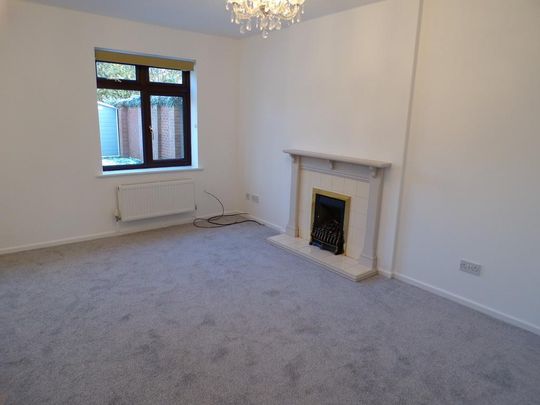 3 bedroom link detached house to rent - Photo 1