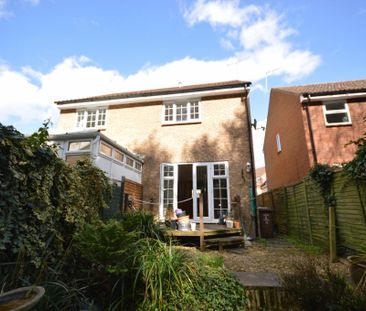 2 bedroom terraced house to rent - Photo 4