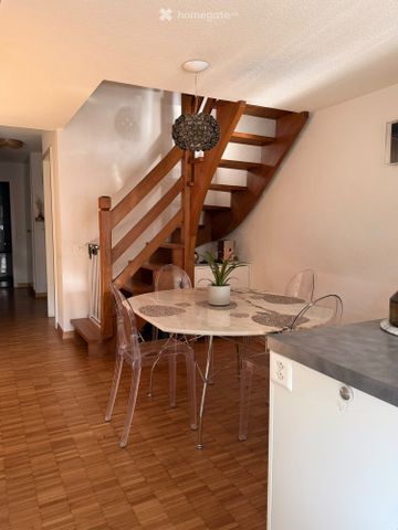 Charmant appartement de 2 pièces avec mezzanine - Photo 2
