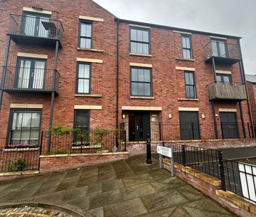 Old Steps View, Stockport - Photo 1