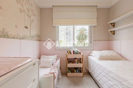 Apartamento com 2 quartos e 79m² para alugar em Jardim Europa, Porto Alegre. - Photo 4