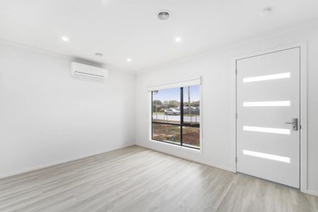 3 Bedroom Home! - Photo 2