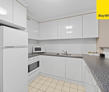 Effortless Inner City Living - Fully furnished 1 bedroom apartment - Photo 5