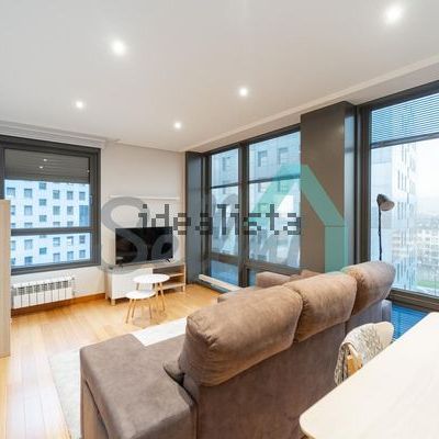 Alquiler de piso en Calle Juan Antonio Álvarez Rabanal - Photo 1