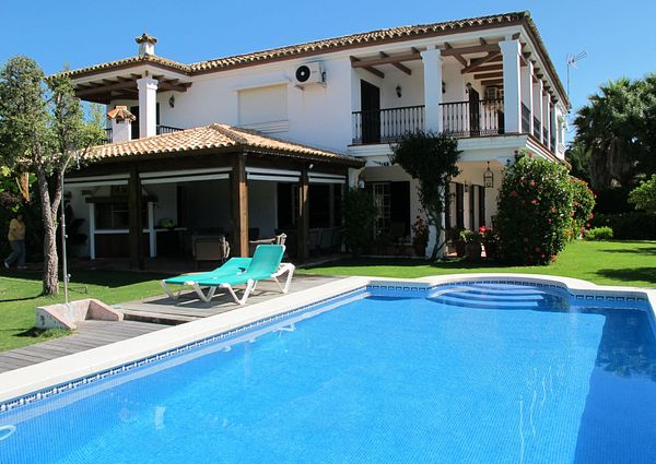 F Zone - Spanish style from Seville in Sotogrande