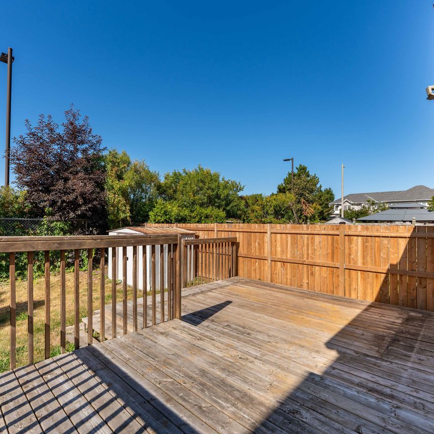 For Lease - 1510 Duplante Avenue, Orleans - Cumberland and Area, Ontario - Photo 1