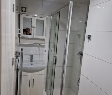 1 bedroom bedsit to rent - Photo 3