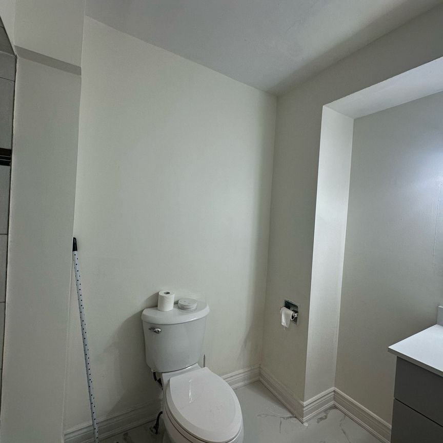 For Lease - 24 Peterson Court, Brampton, Ontario - Photo 1