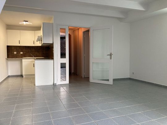 Location Appartement 2 pièces 60m² - Photo 1