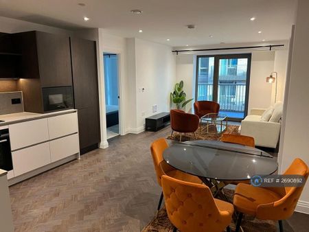 2 bedroom flat to rent - Photo 2