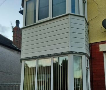Highbank Avenue - Photo 4