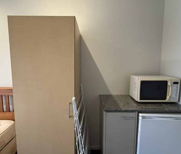 Affordable 1x Bedroom Dorm In Addington - Photo 1