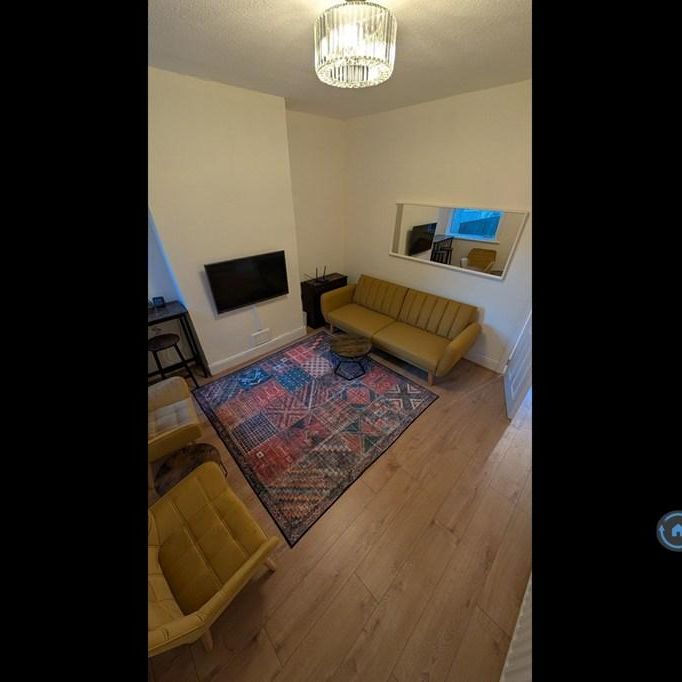 4 bedroom terraced house to rent - Photo 1