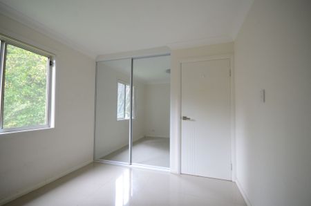 Two Bedroom House - Photo 4