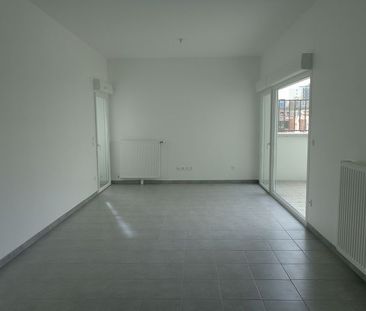 Appartement RUE DU CAPITAINE ALFRED DREYFUS - Photo 2