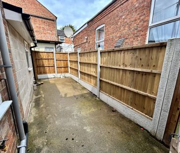 Lower Dale Road, Derby - Photo 1