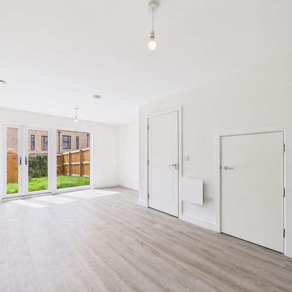 3 bedroom property to rent - Photo 1